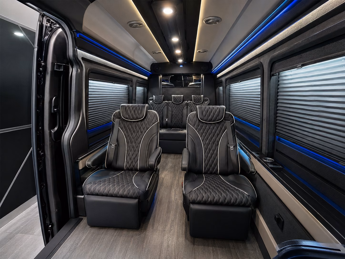 corporate and employee airport shuttle service in kent washington