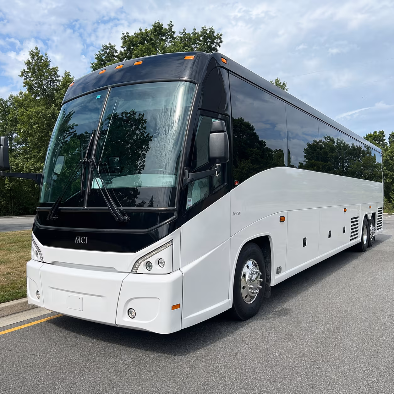find the perfect transportation for your next airport transfer 3