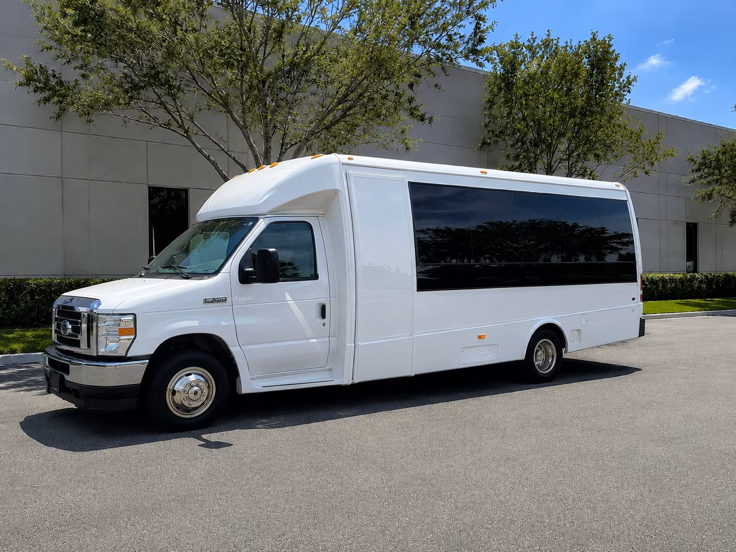 find the perfect transportation for your next corporate event 3
