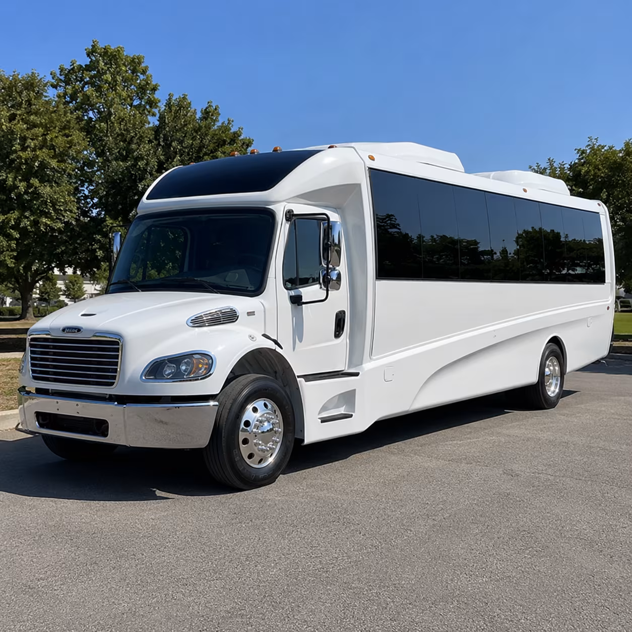 kent 28 passenger minibus