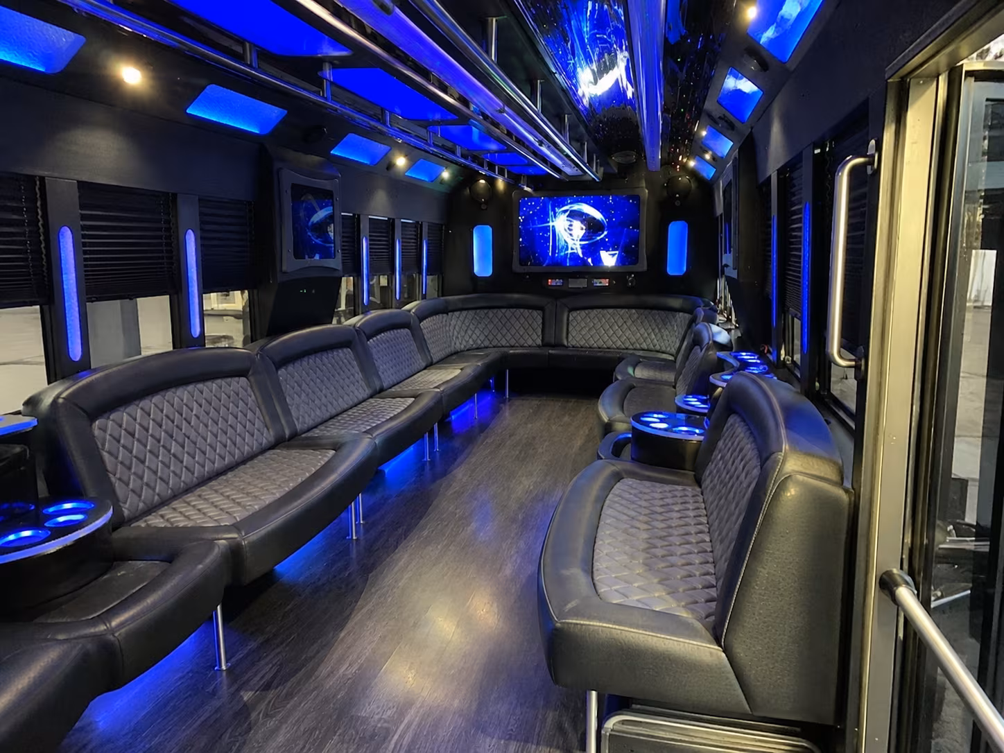 kent 28 passenger party bus interior